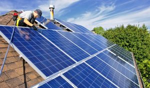 Service d'installation de photovoltaïque et tuiles photovoltaïques à Ruaudin